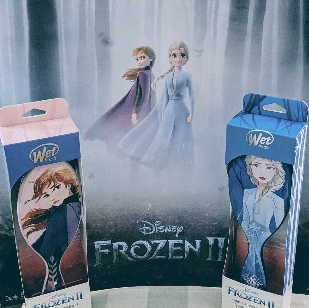 Set of Frozen WET brushes